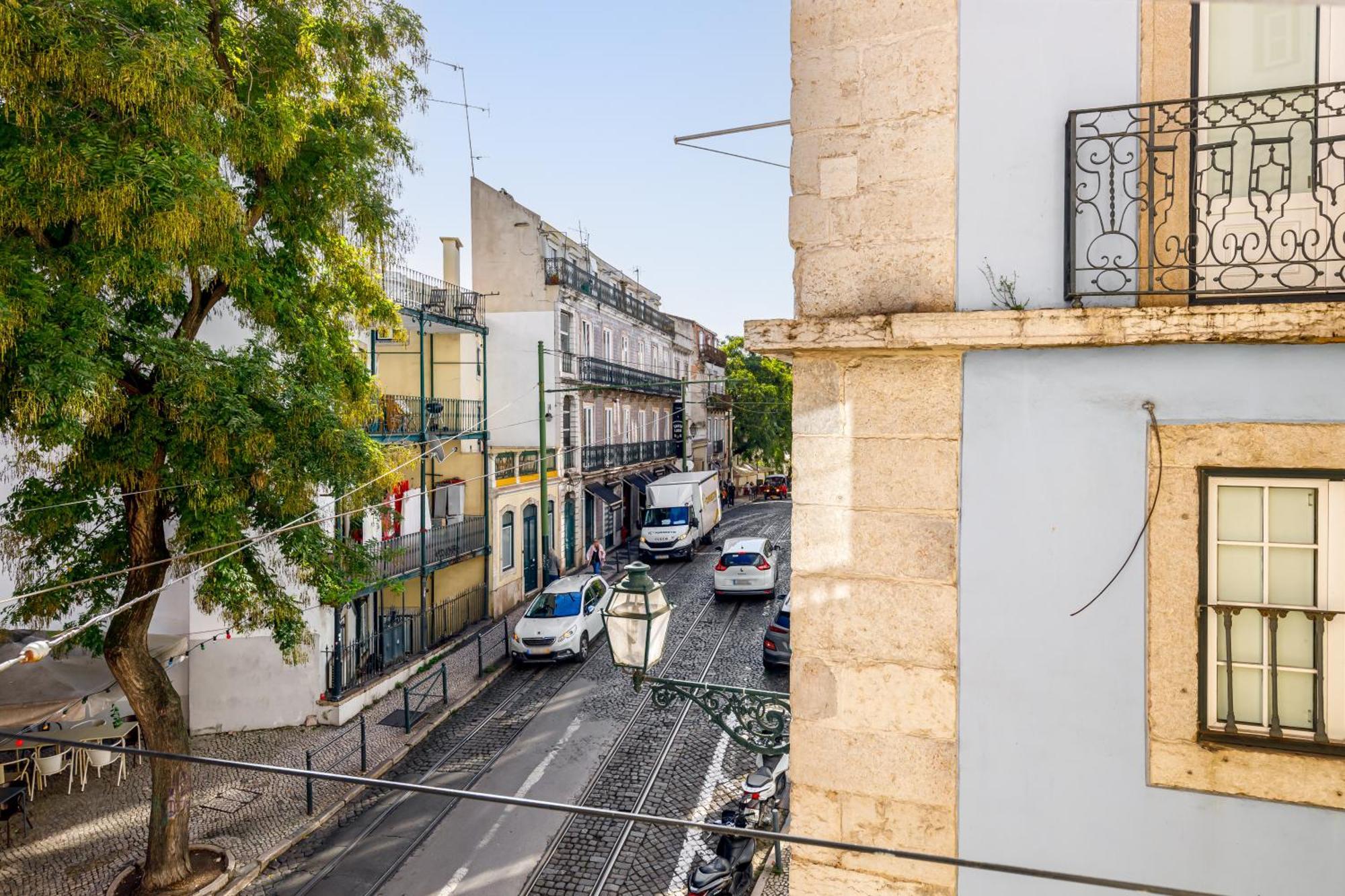 Typical Apartment Alfama-Center Lissabon Buitenkant foto